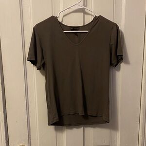 Banana Republic Olive Short Sleeve V-Neck Top